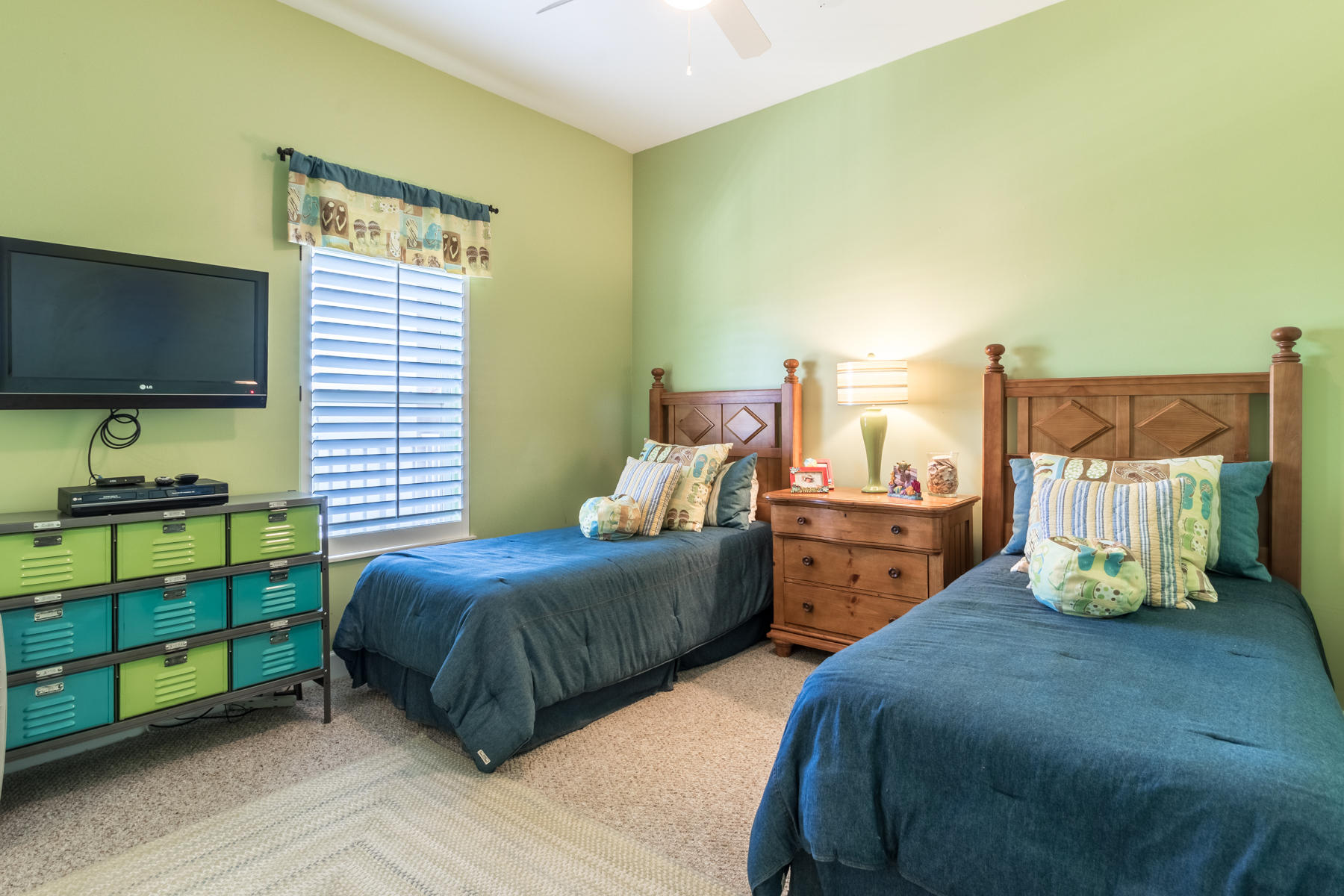 PAVILION PALMS - Residential