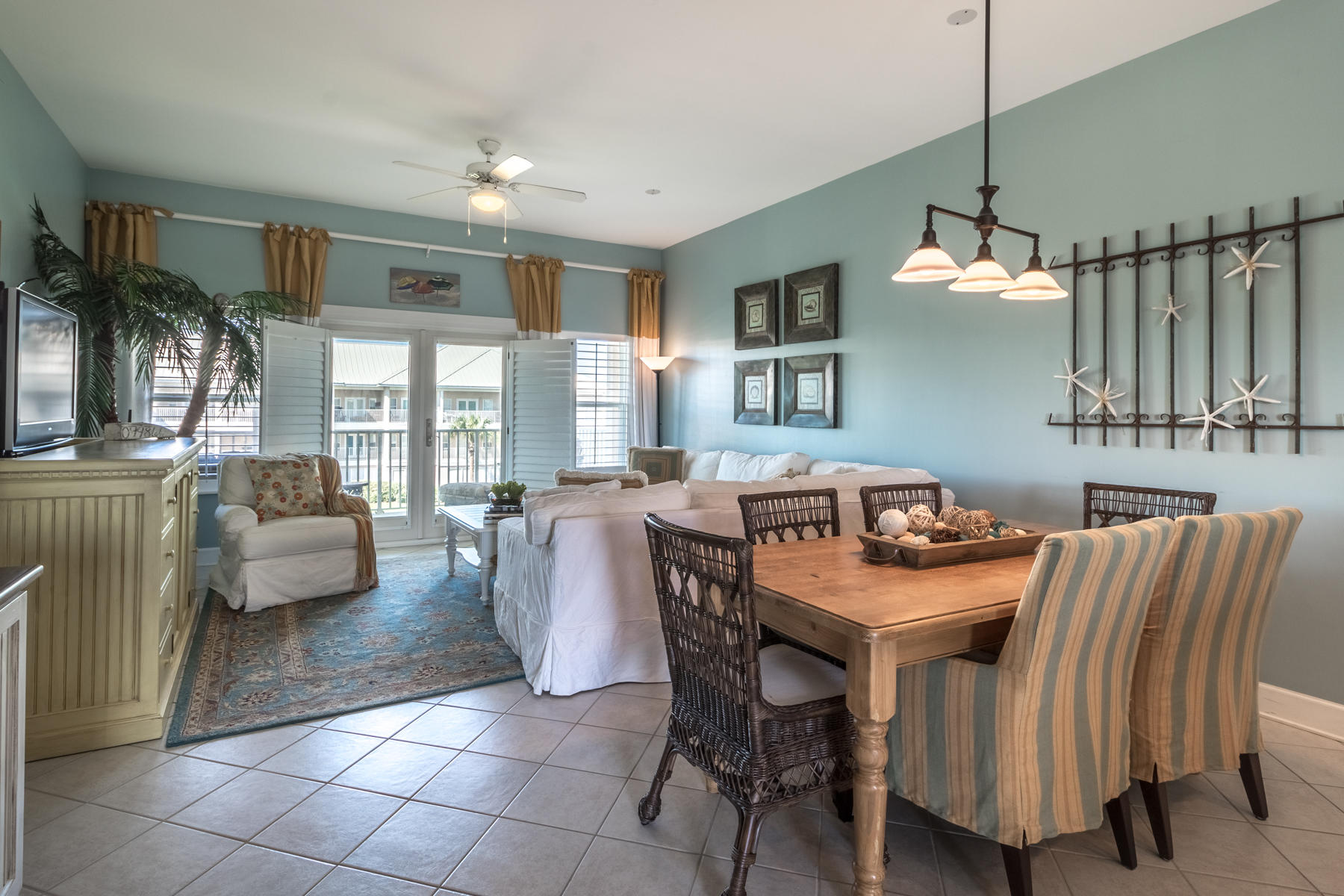 PAVILION PALMS - Residential