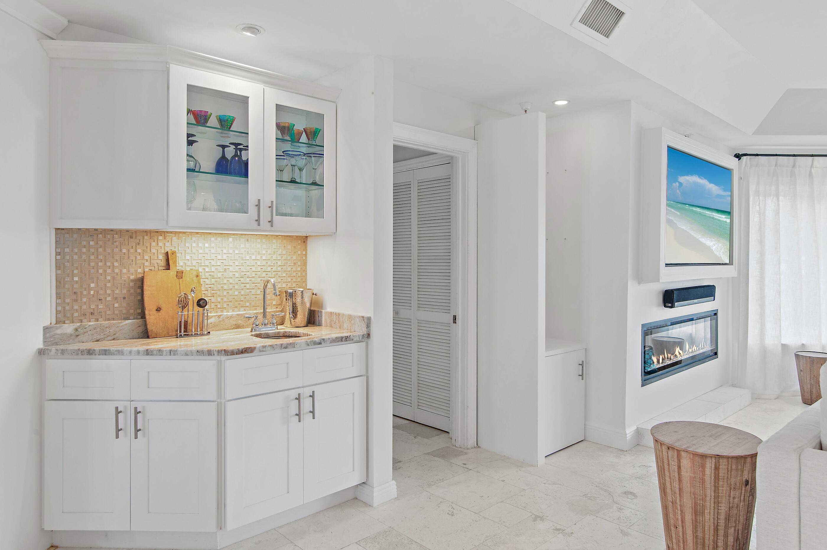 WATERVIEW TOWERS PH 2 - Residential