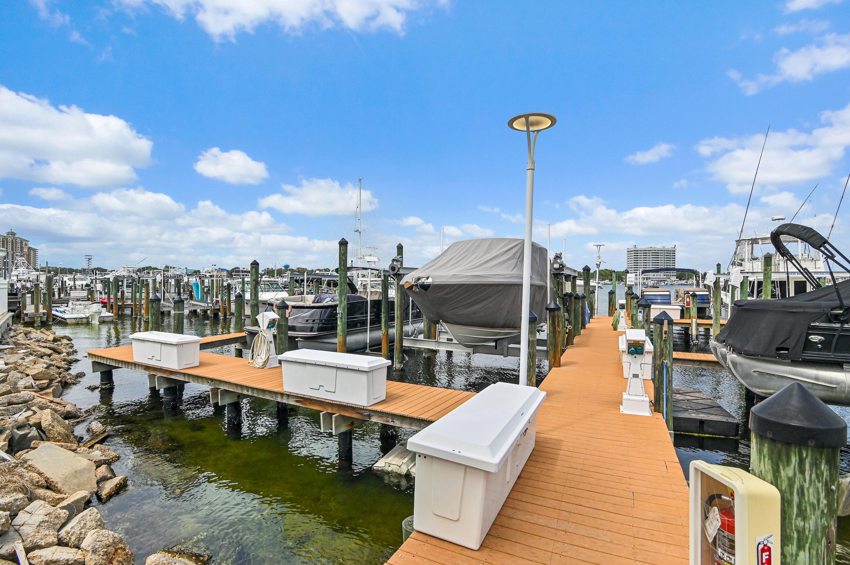 WATERVIEW TOWERS PH 2 - Residential