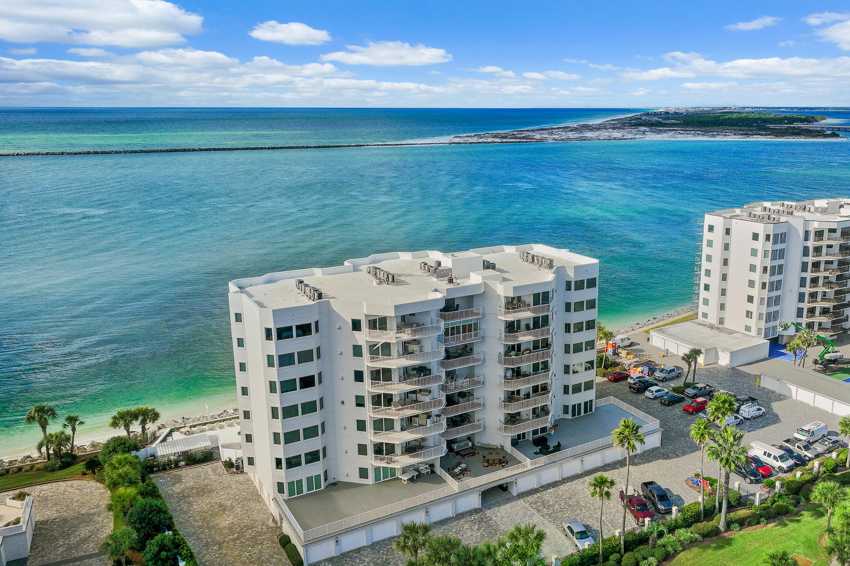 WATERVIEW TOWERS PH 2 - Residential