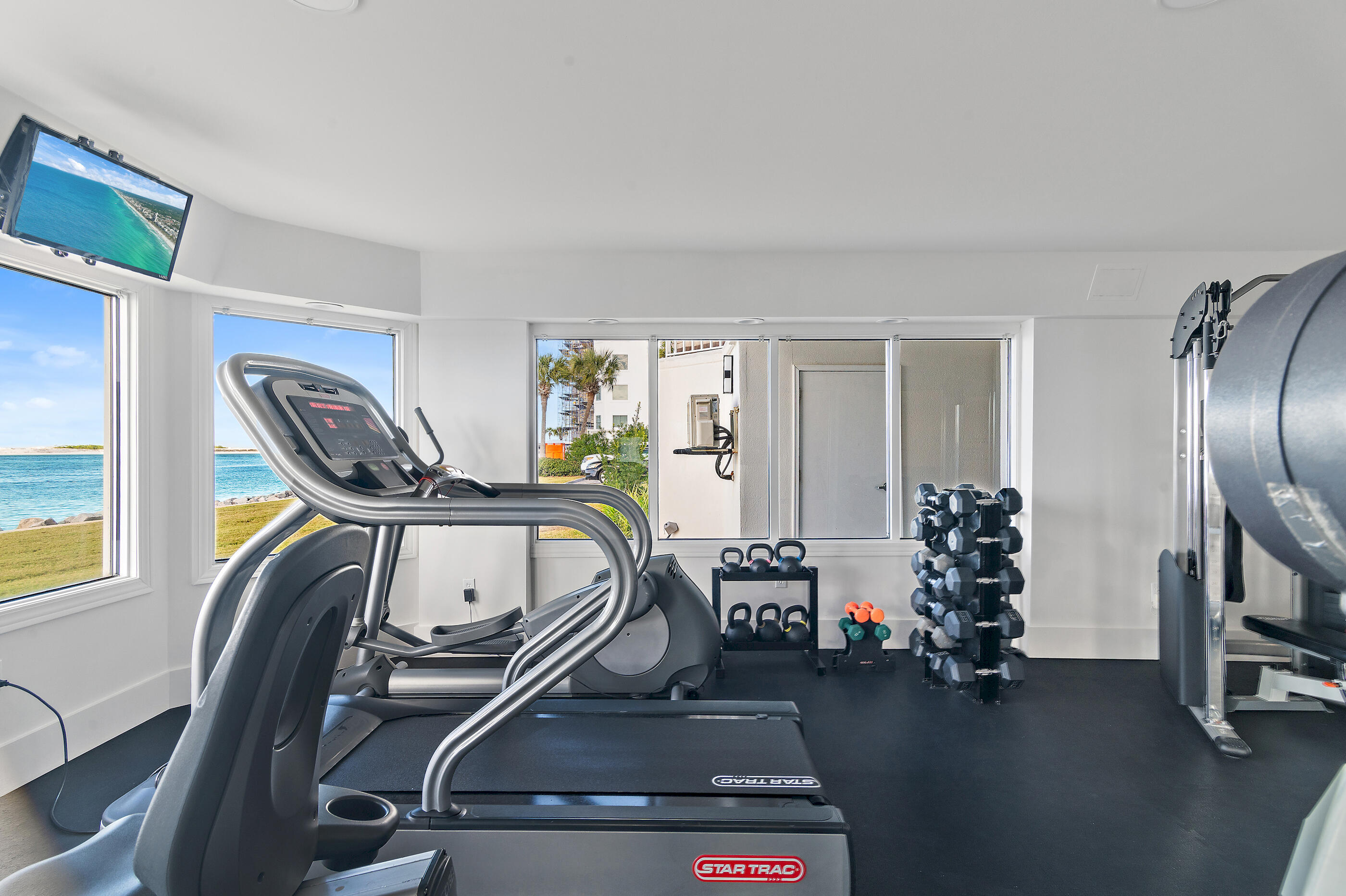 WATERVIEW TOWERS PH 2 - Residential