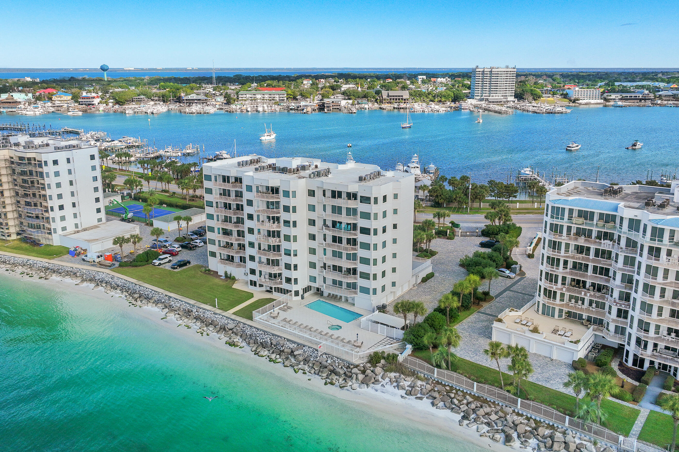 WATERVIEW TOWERS PH 2 - Residential