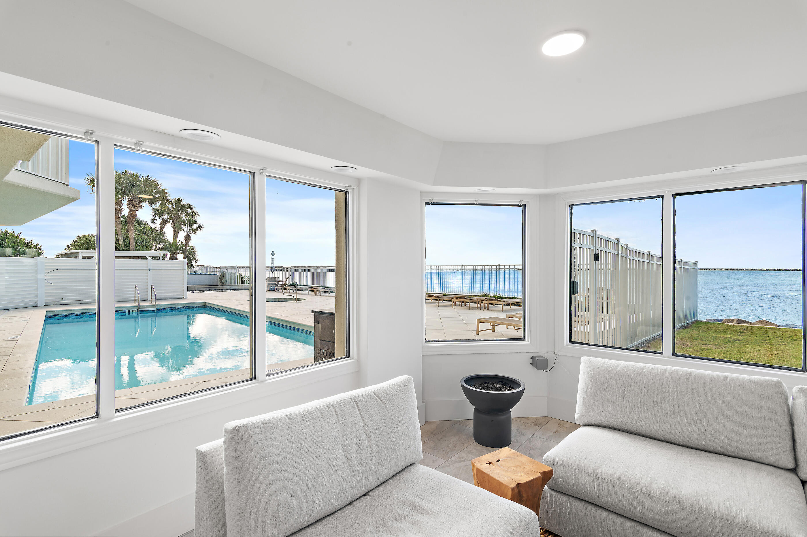 WATERVIEW TOWERS PH 2 - Residential