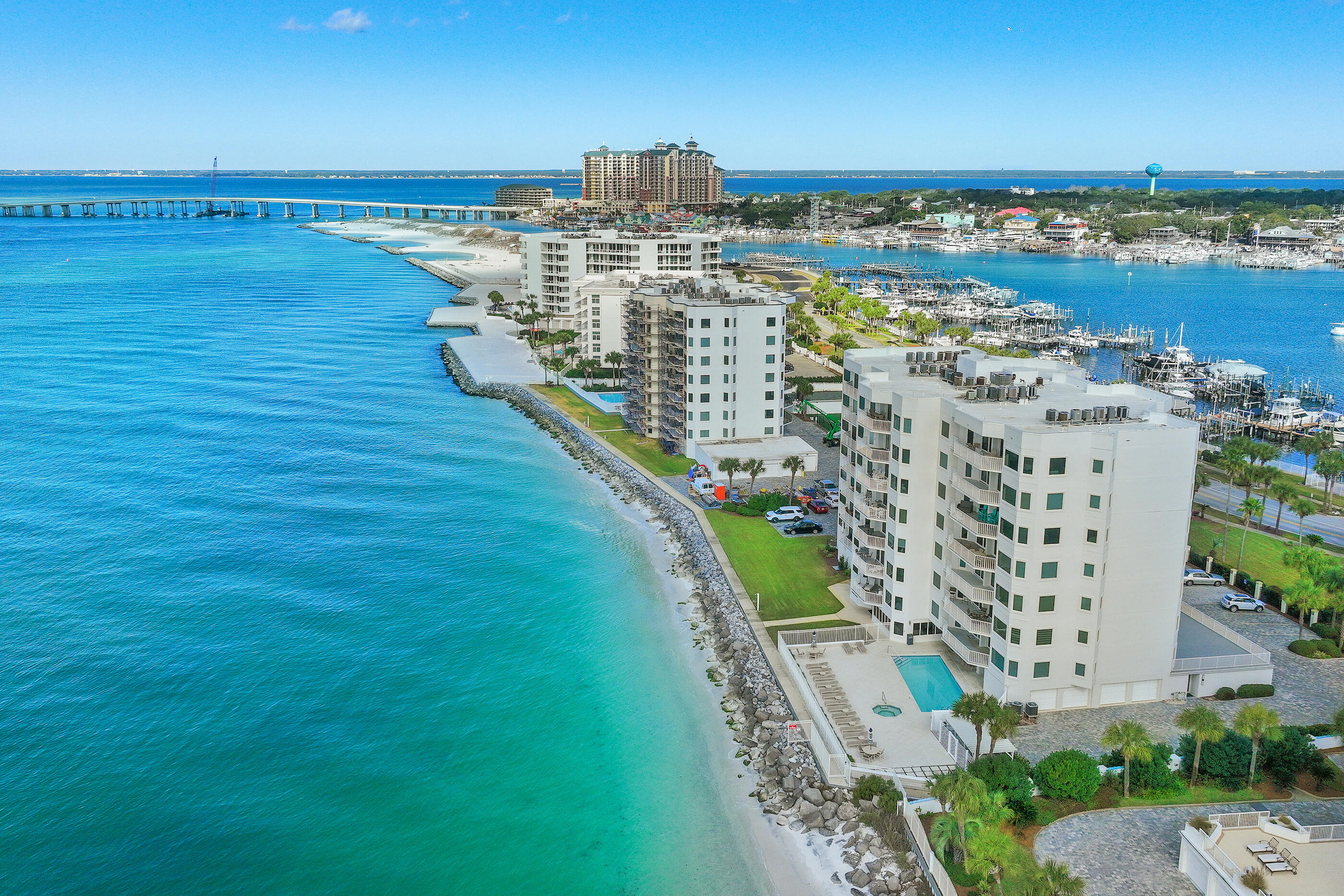 WATERVIEW TOWERS PH 2 - Residential