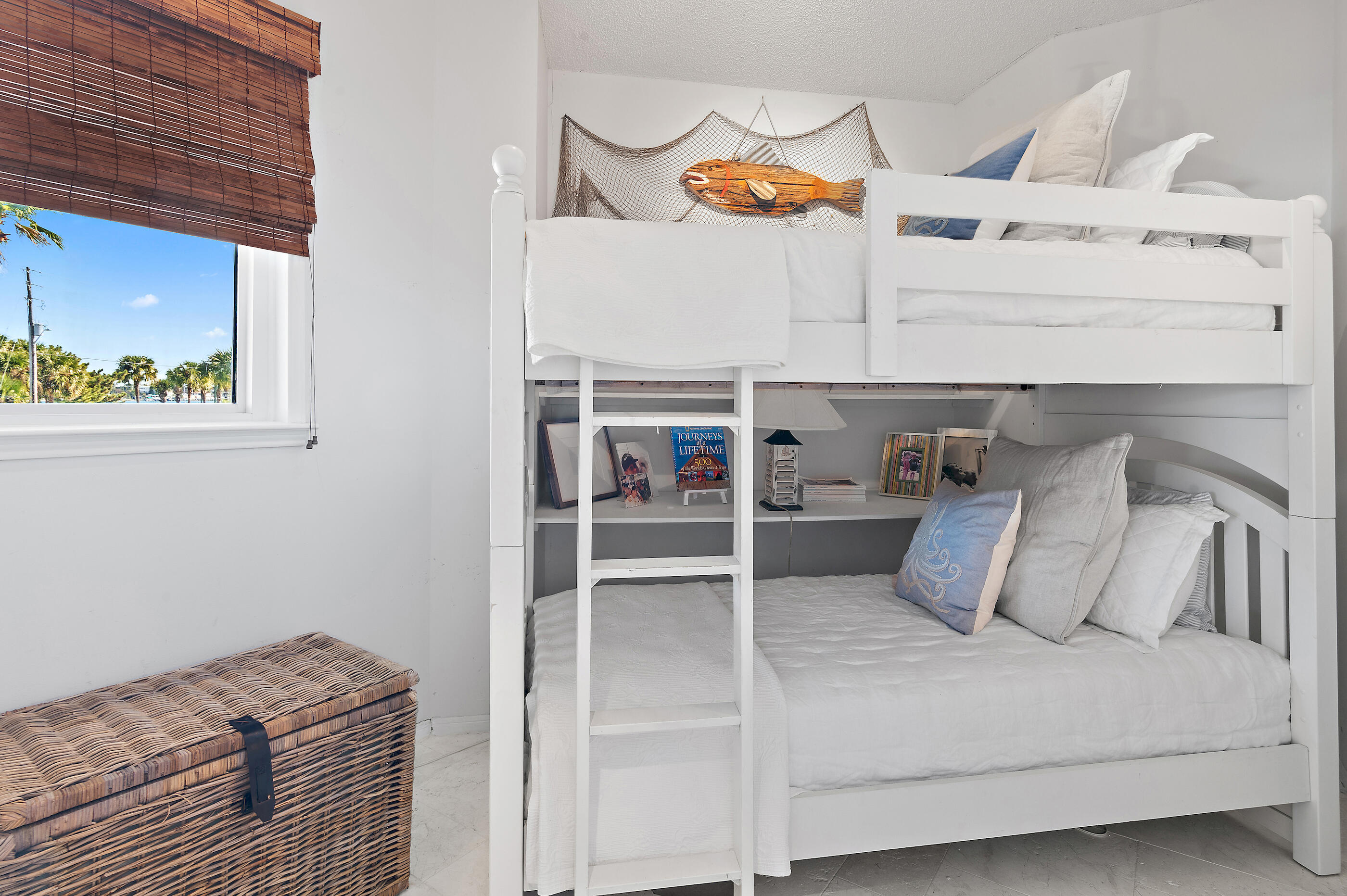 WATERVIEW TOWERS PH 2 - Residential