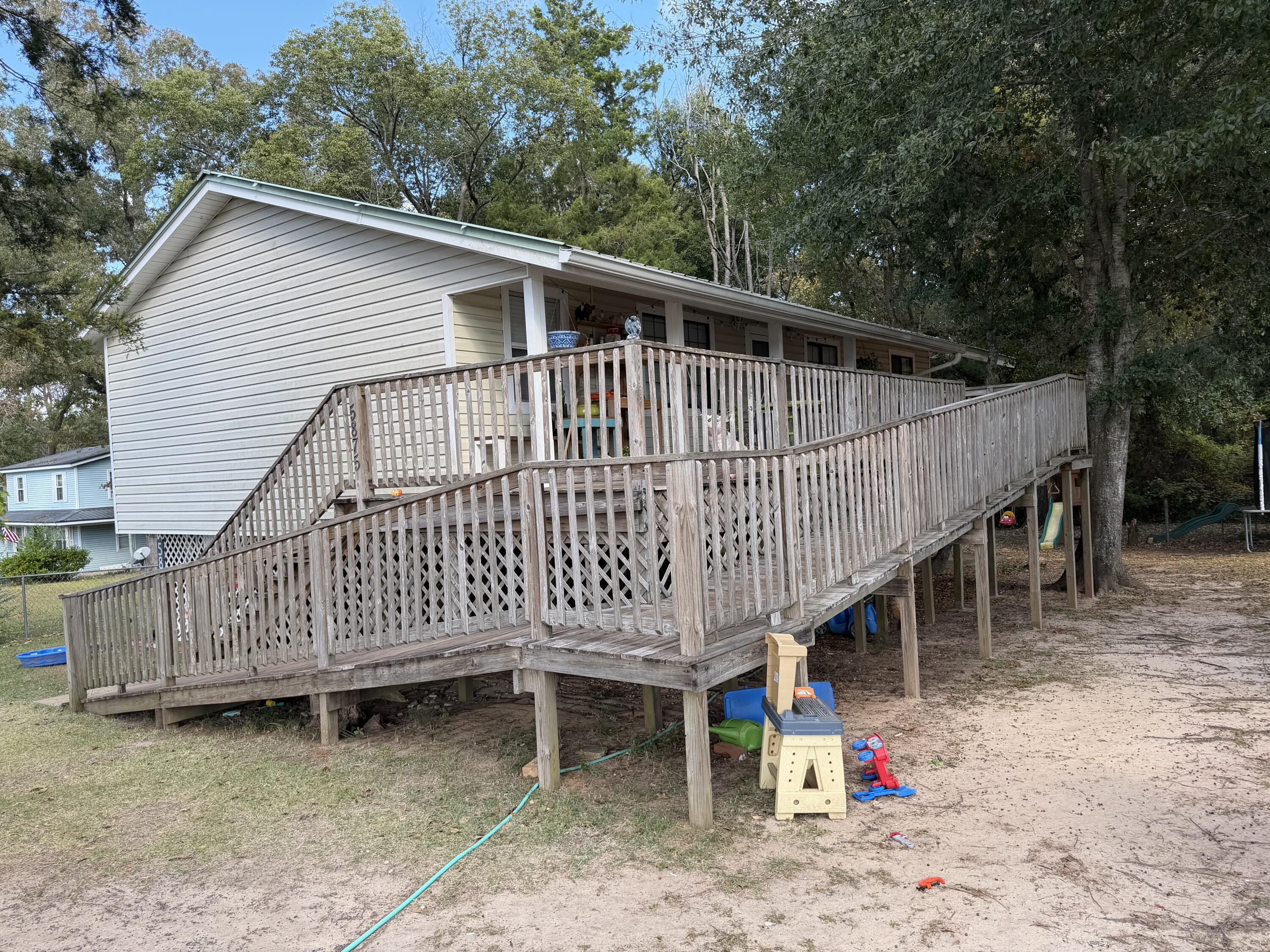 METES & BOUNDS - Residential