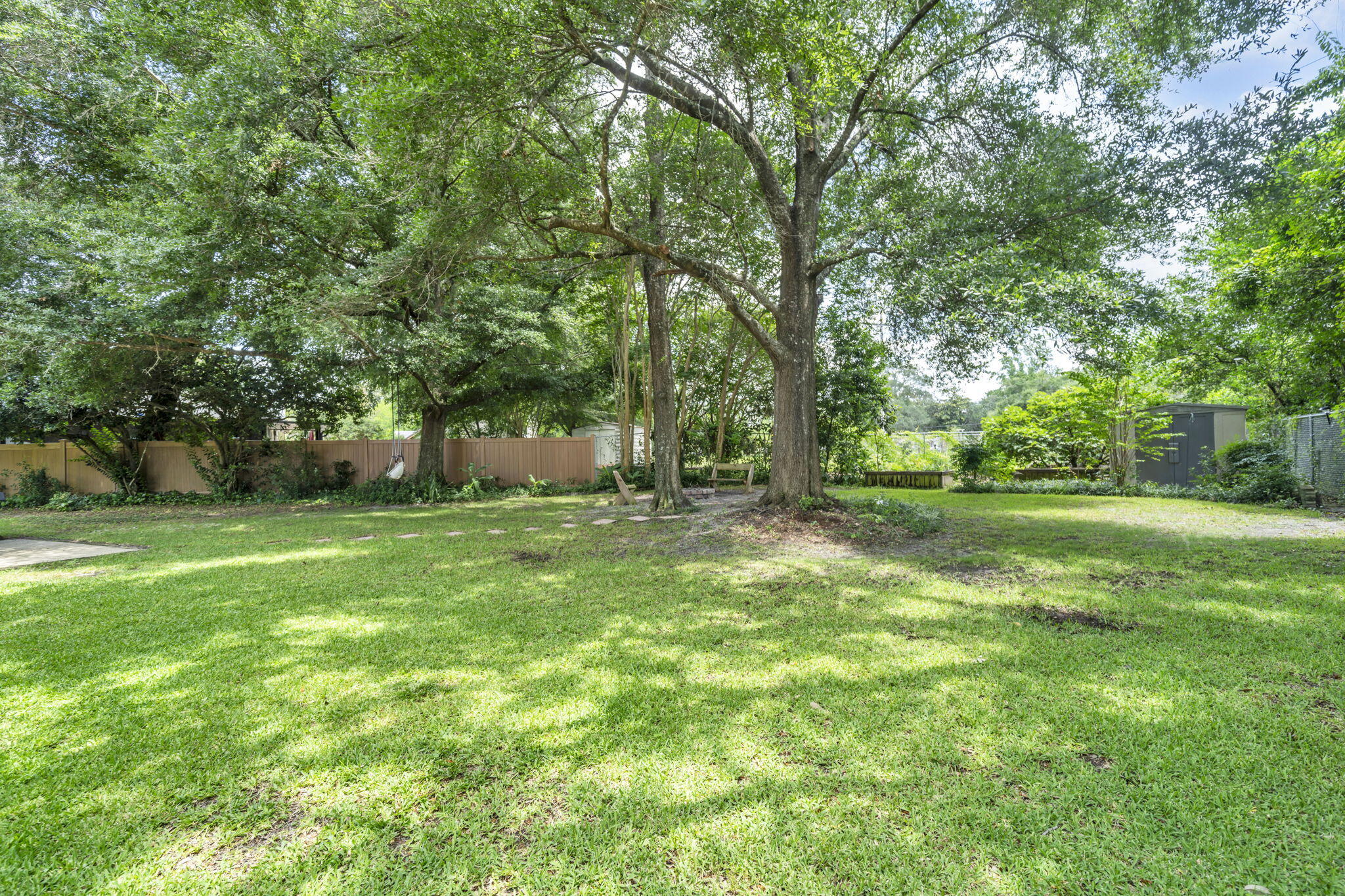 TANGLEWOOD S/D 1ST ADDN - Residential