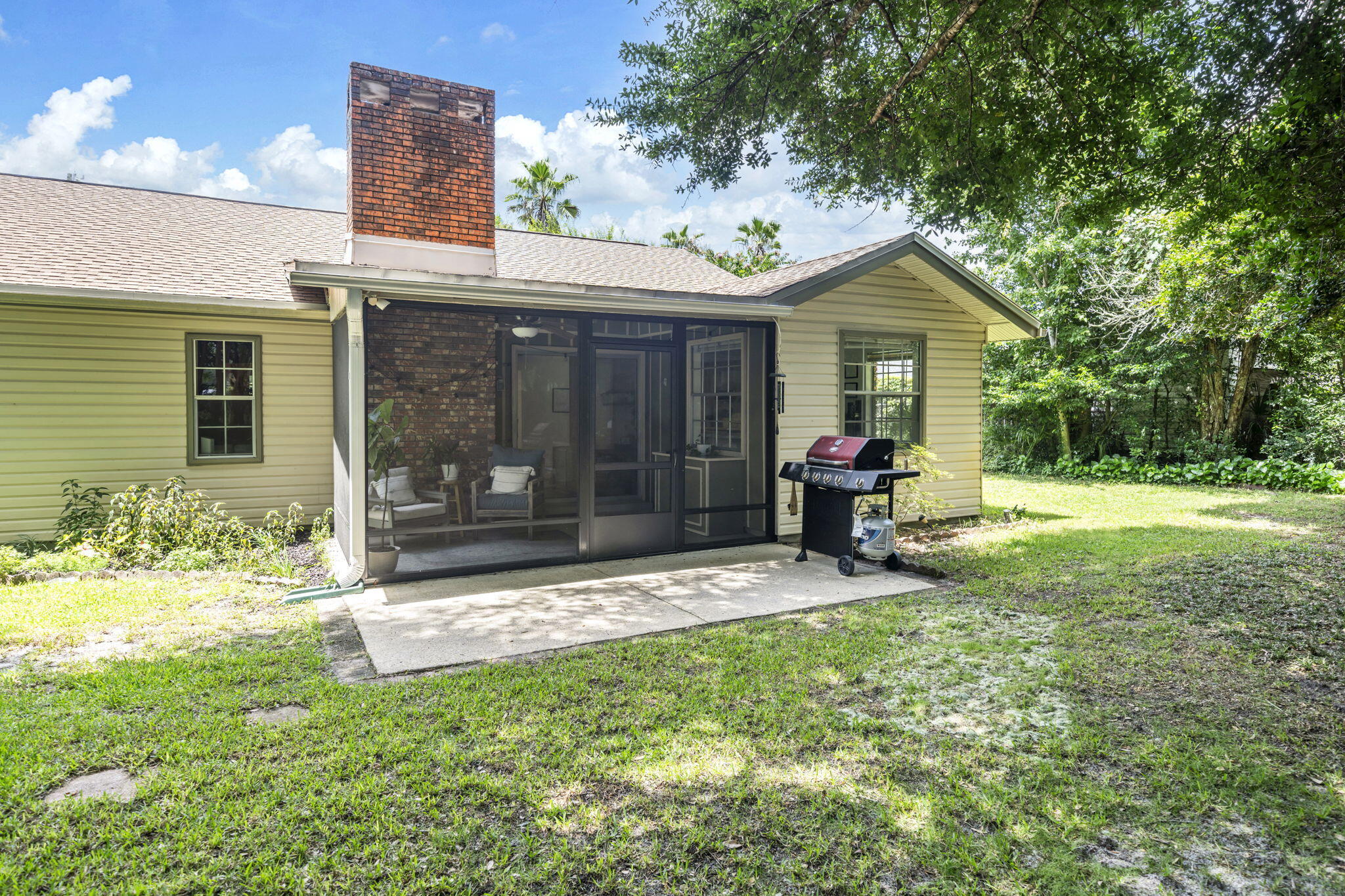 TANGLEWOOD S/D 1ST ADDN - Residential