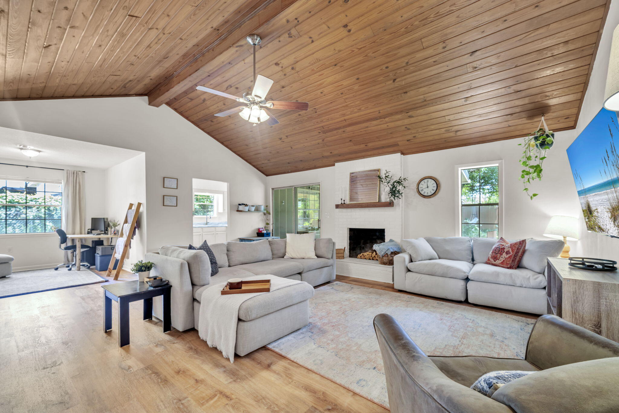 TANGLEWOOD S/D 1ST ADDN - Residential