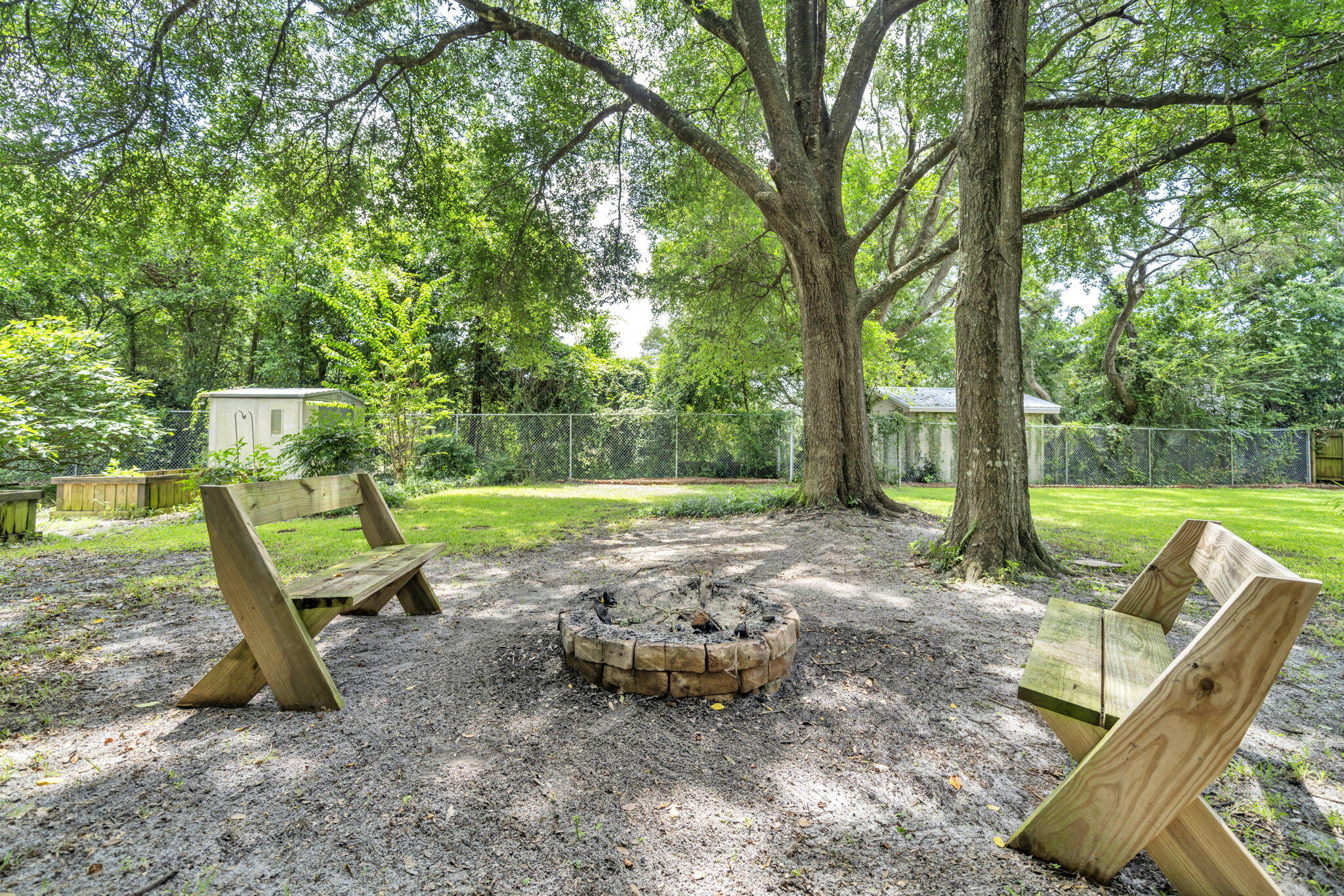 TANGLEWOOD S/D 1ST ADDN - Residential