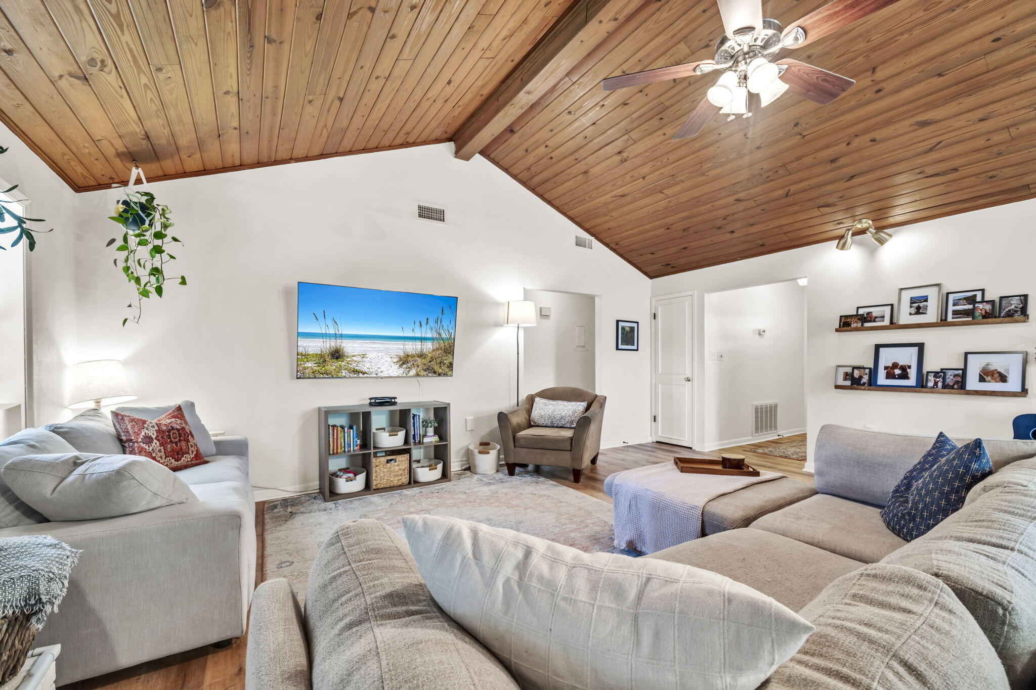 TANGLEWOOD S/D 1ST ADDN - Residential
