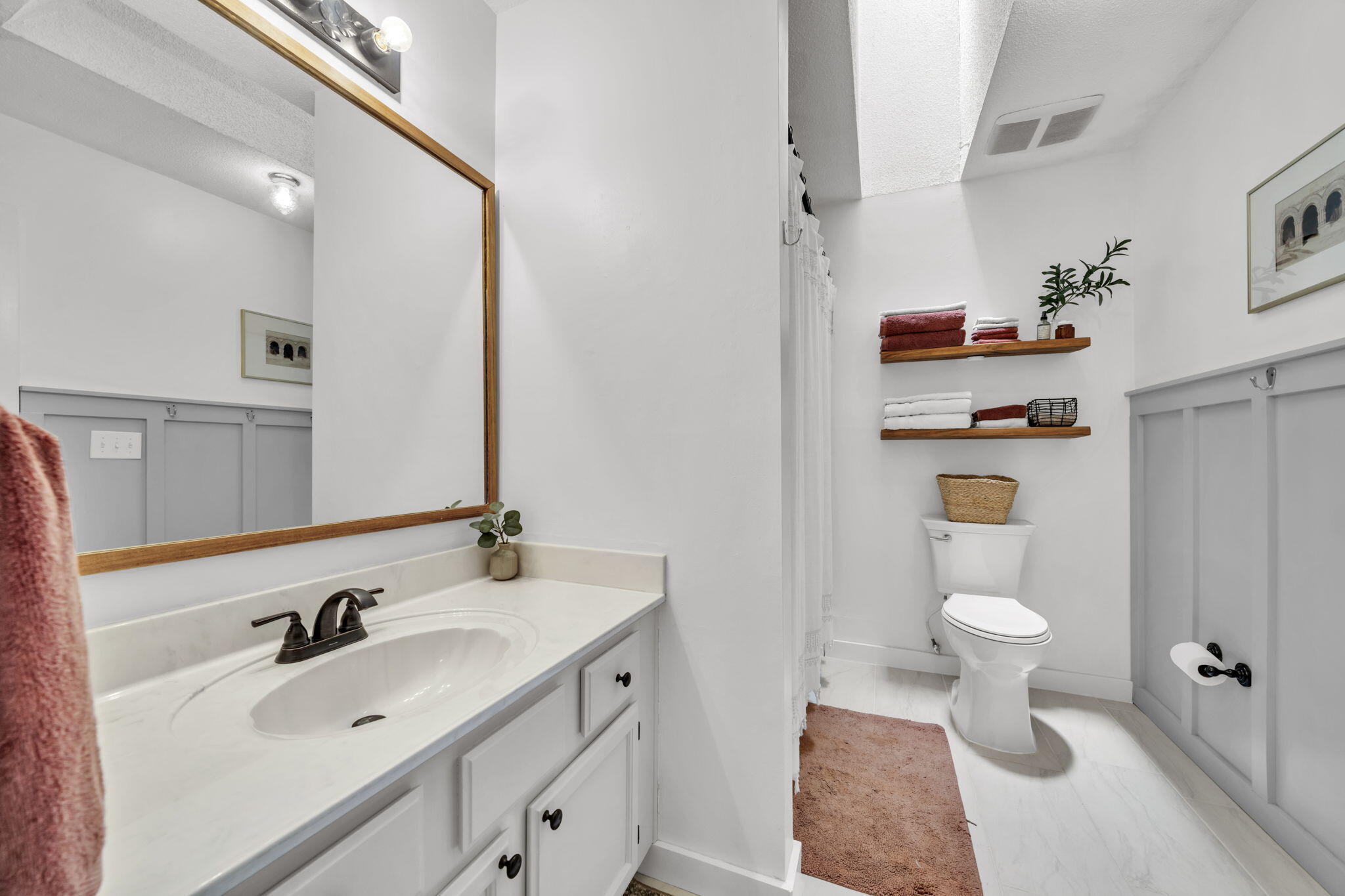 TANGLEWOOD S/D 1ST ADDN - Residential