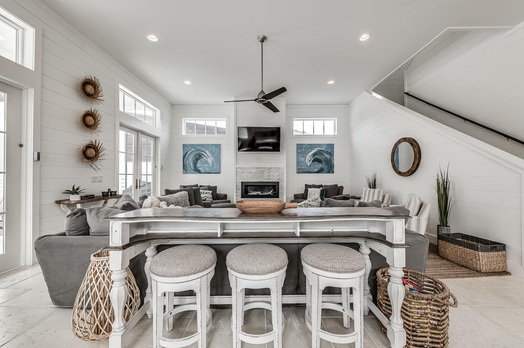 GULF SHORE MANOR - Residential
