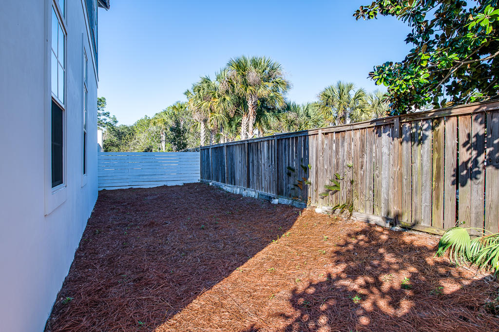 GULF SHORE MANOR - Residential