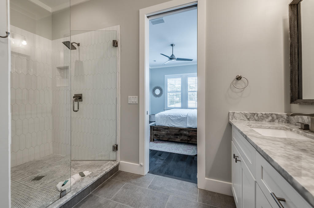 GULF SHORE MANOR - Residential