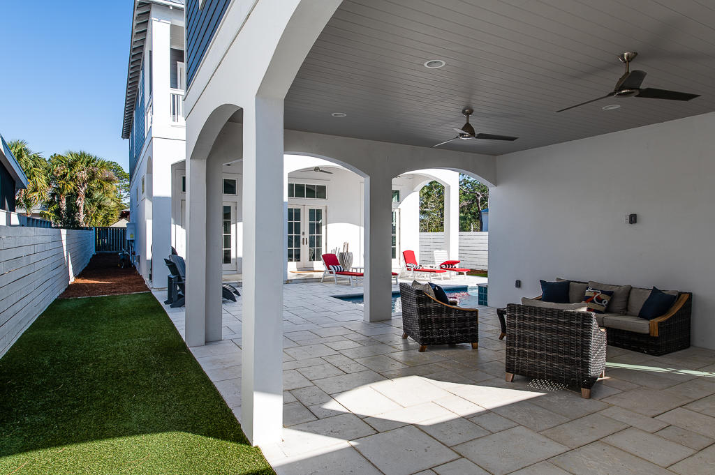 GULF SHORE MANOR - Residential