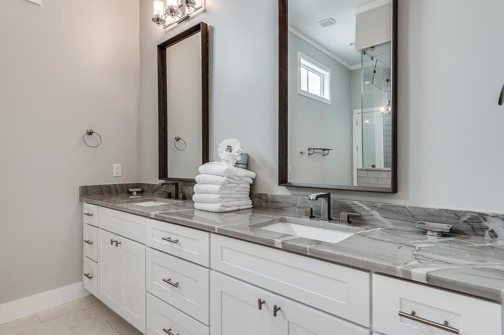 GULF SHORE MANOR - Residential