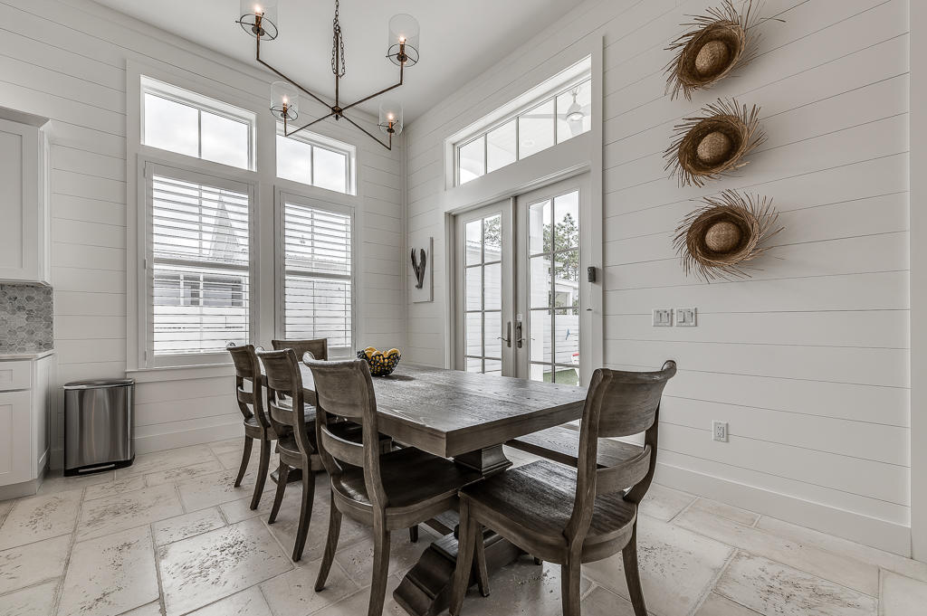 GULF SHORE MANOR - Residential