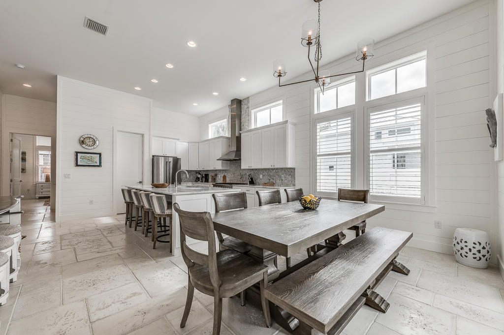 GULF SHORE MANOR - Residential