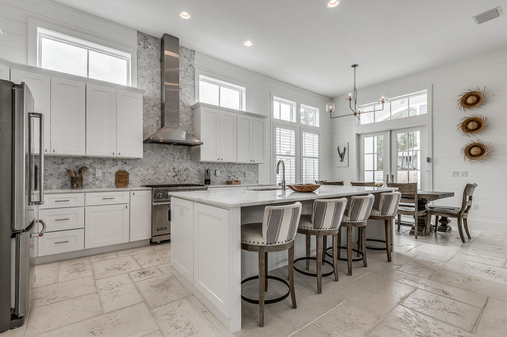 GULF SHORE MANOR - Residential