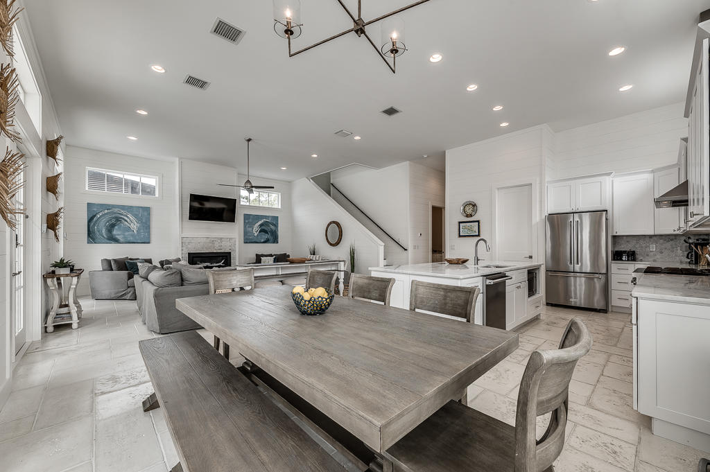 GULF SHORE MANOR - Residential