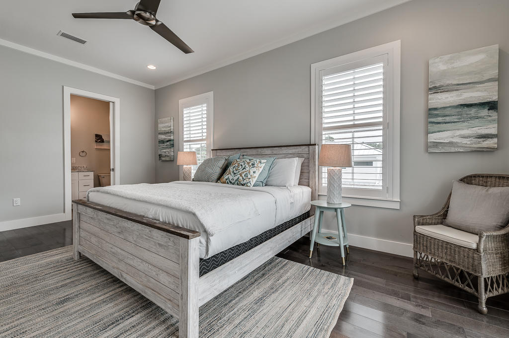 GULF SHORE MANOR - Residential