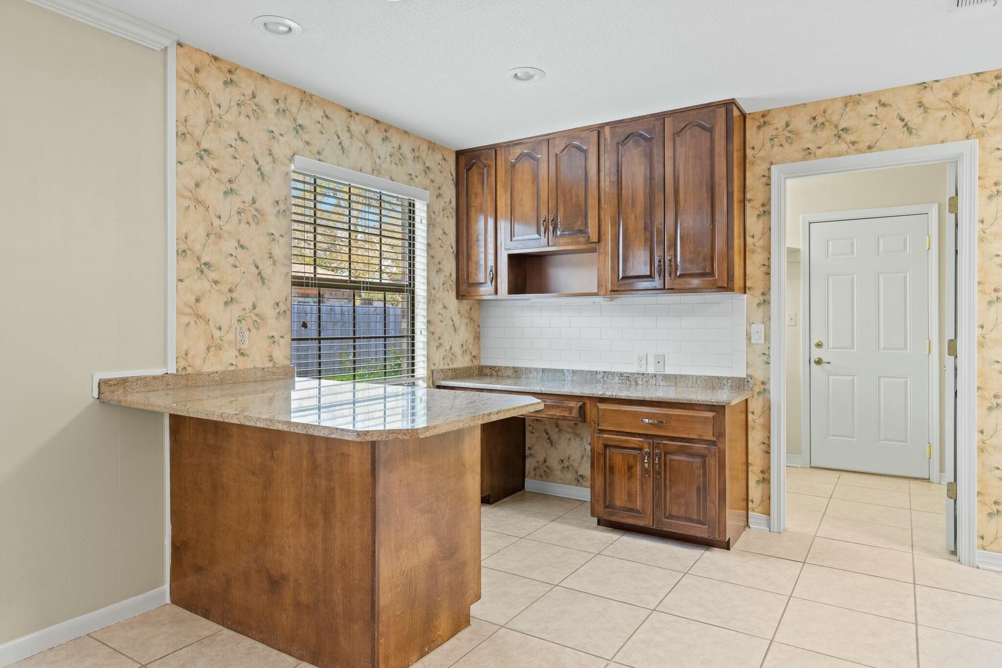 LAKE LORRAINE ESTATES 3 - Residential