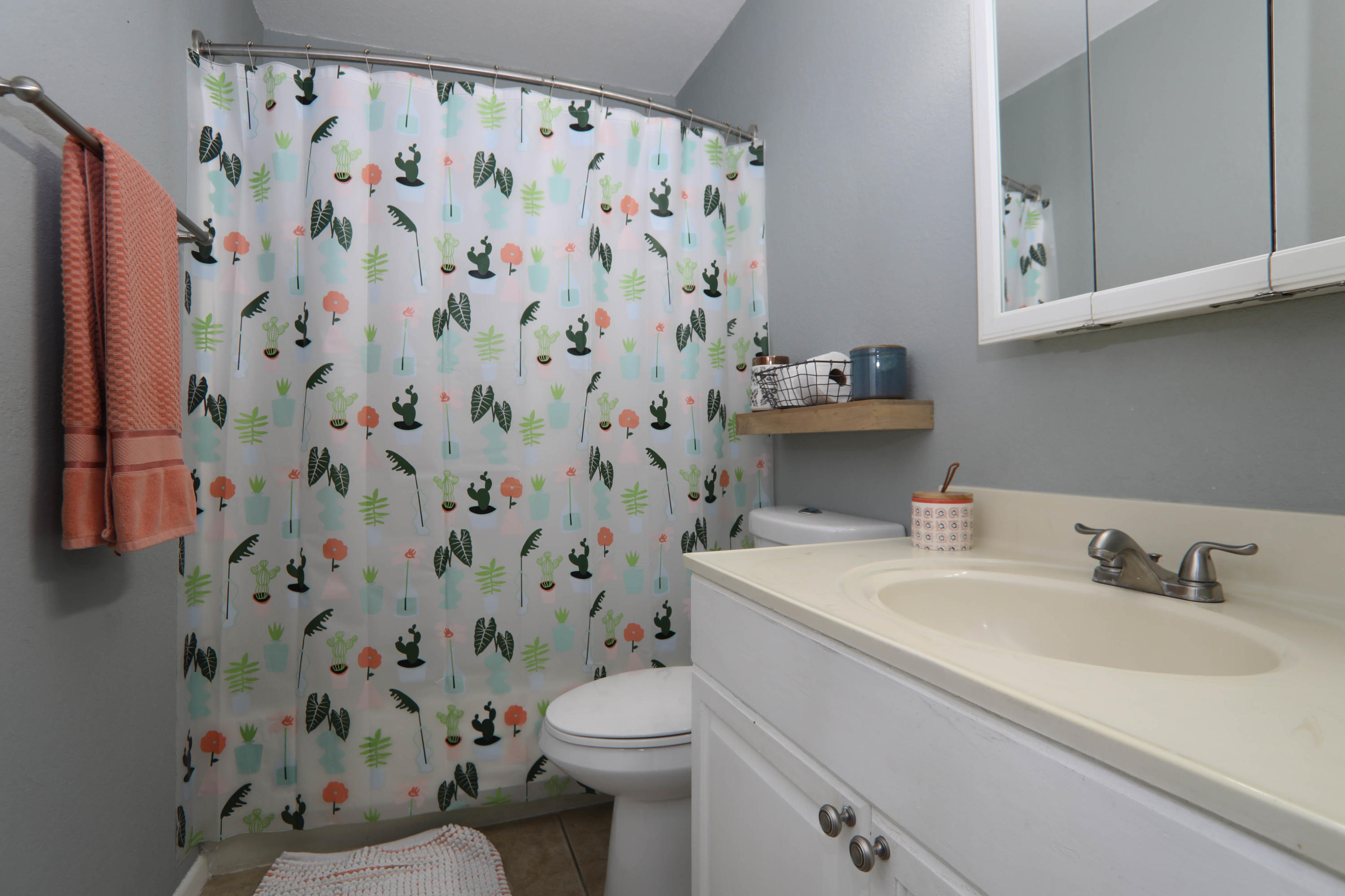 INDIAN OAKS 1ST ADDN - Residential