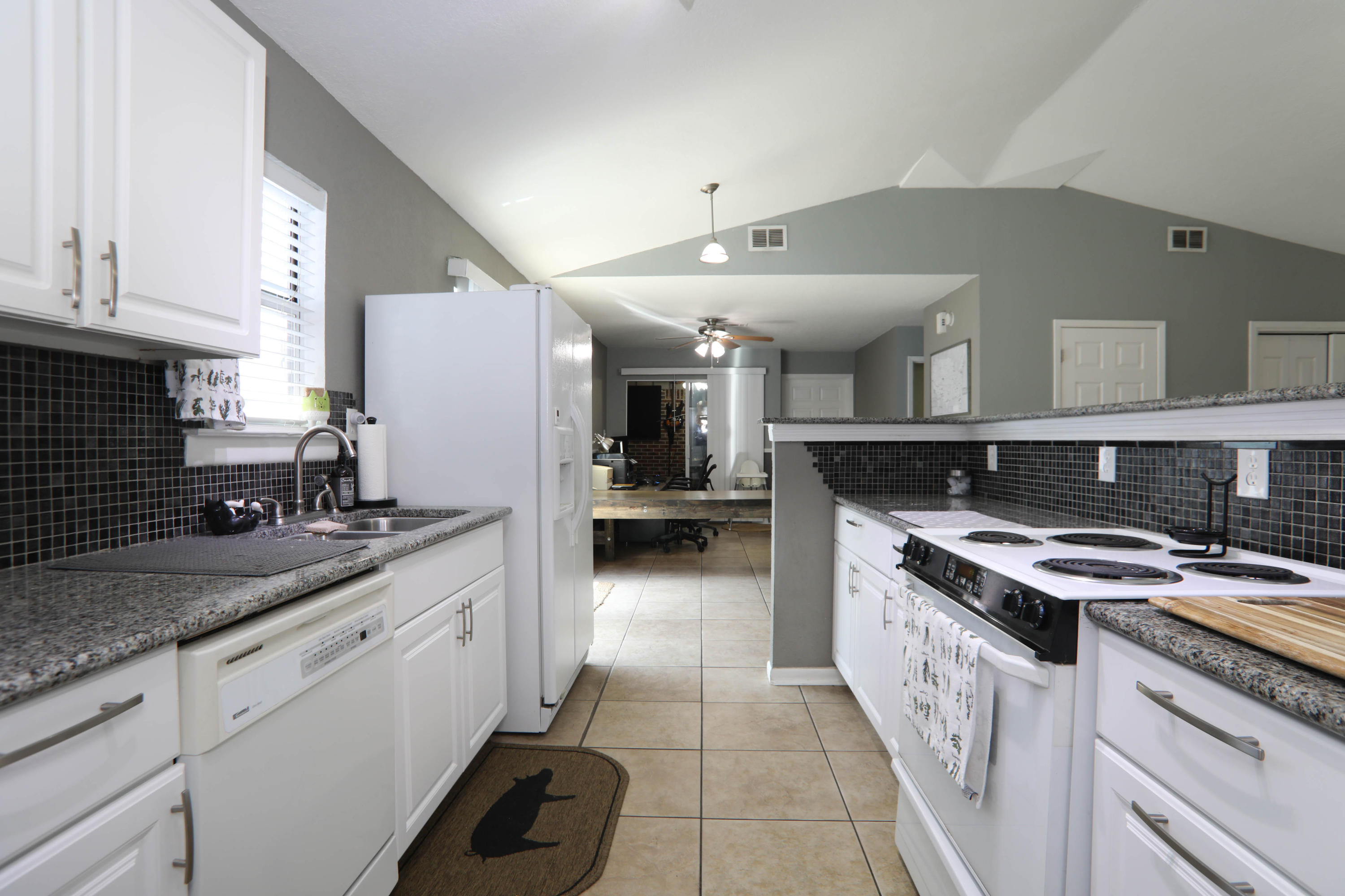 INDIAN OAKS 1ST ADDN - Residential