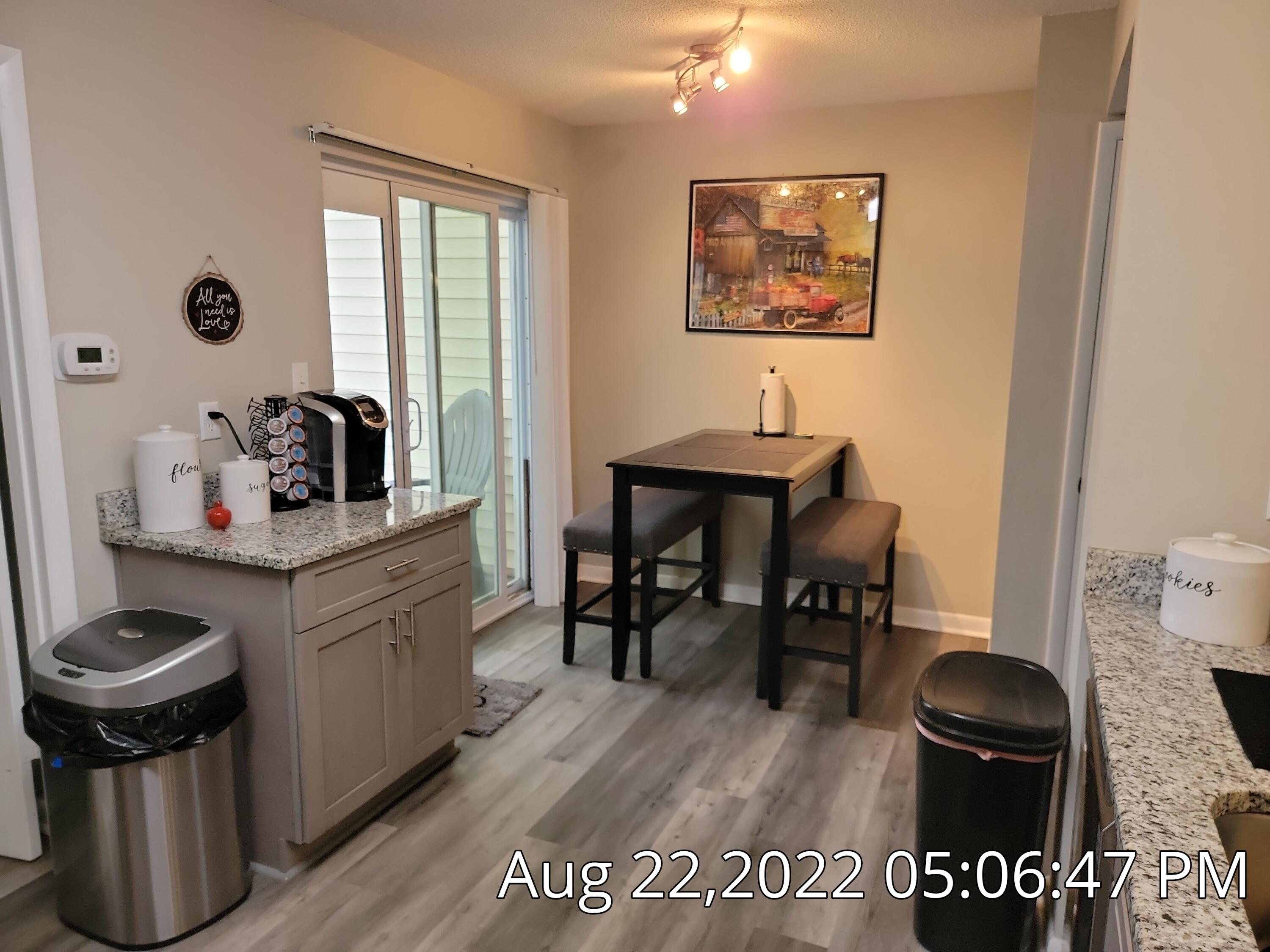 VIKING MANOR PH 1 - Residential