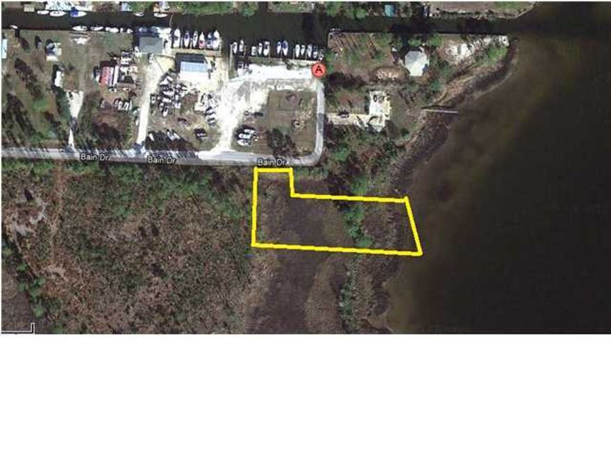 2.89 Acres south of I-10 just off of Avalon Blvd. Property has tremendous frontage along the bay.