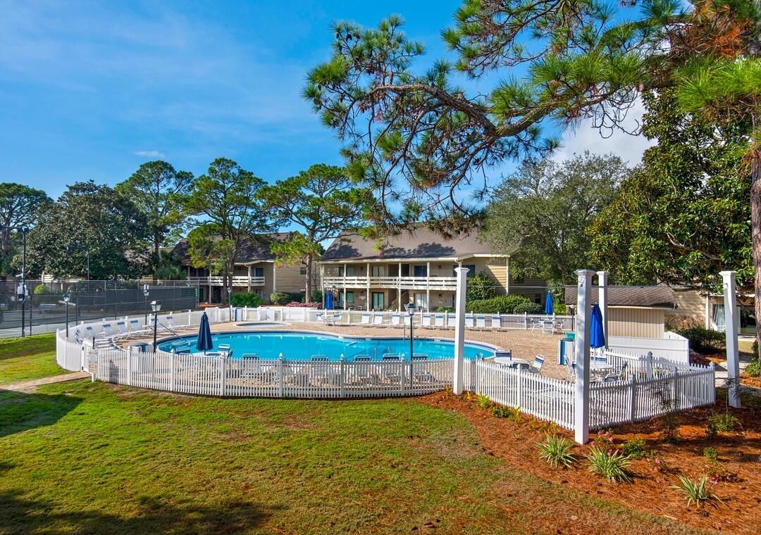 SEASCAPE CONDO GARDEN VILLA - Residential