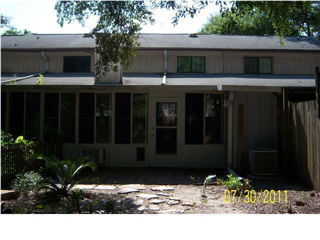 BELL BROOKS - Residential Lease