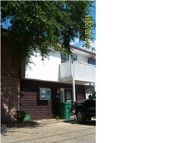 BELL BROOKS - Residential Lease