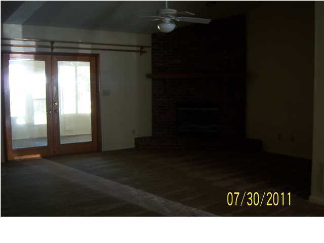 BELL BROOKS - Residential Lease