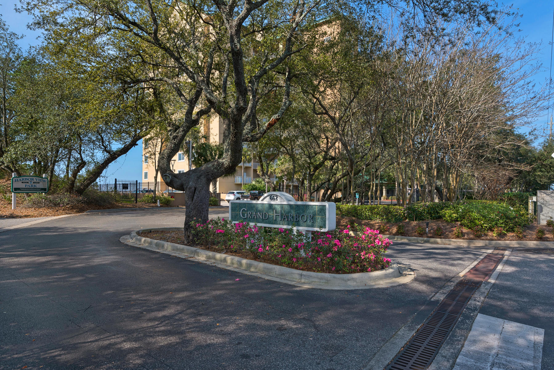 GRAND HARBOR - Residential