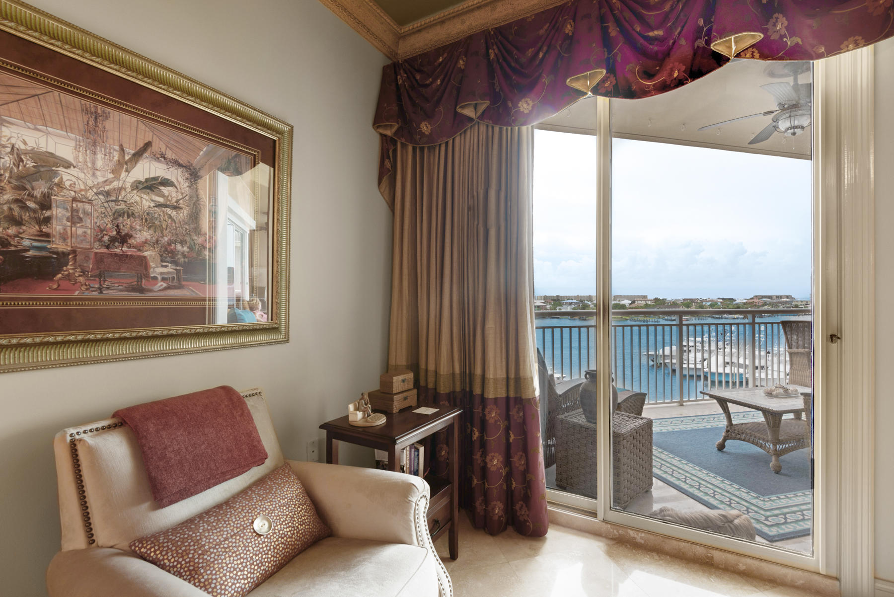 GRAND HARBOR - Residential