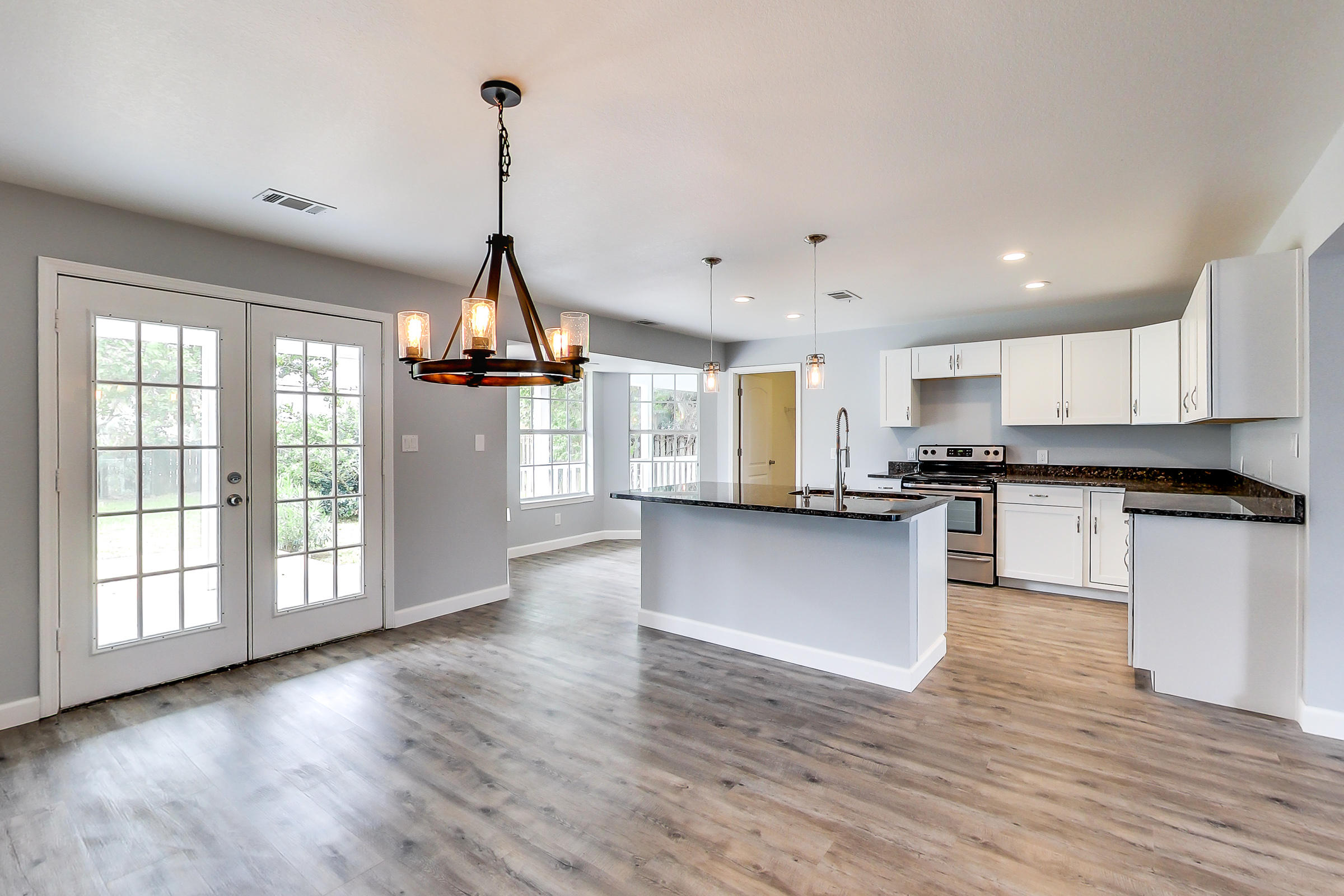 DOLPHIN ESTATES - Residential