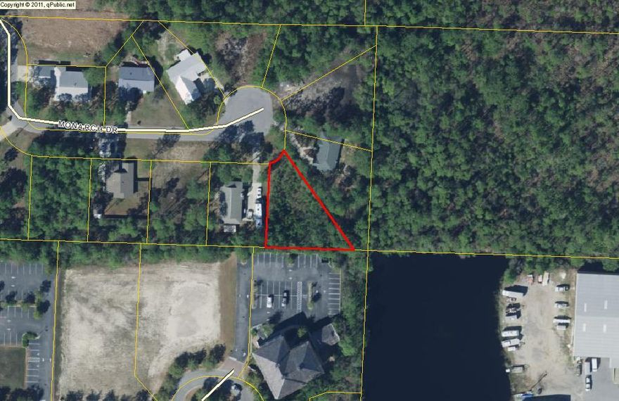 Quaint subdivision close to Sacread Heart, beach and Destin. This lot is located in the cul-de-sac.