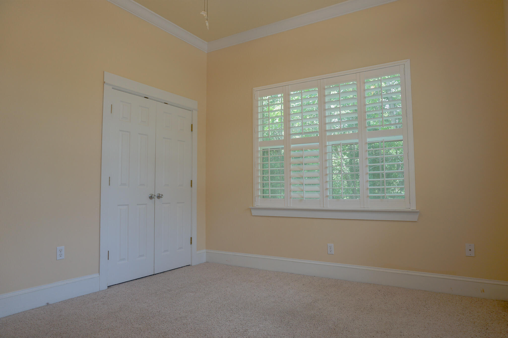 FOXWOOD ESTATES 1 - Residential Lease