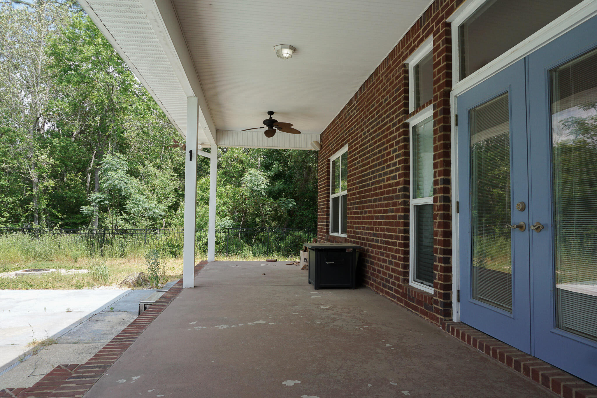 FOXWOOD ESTATES 1 - Residential Lease