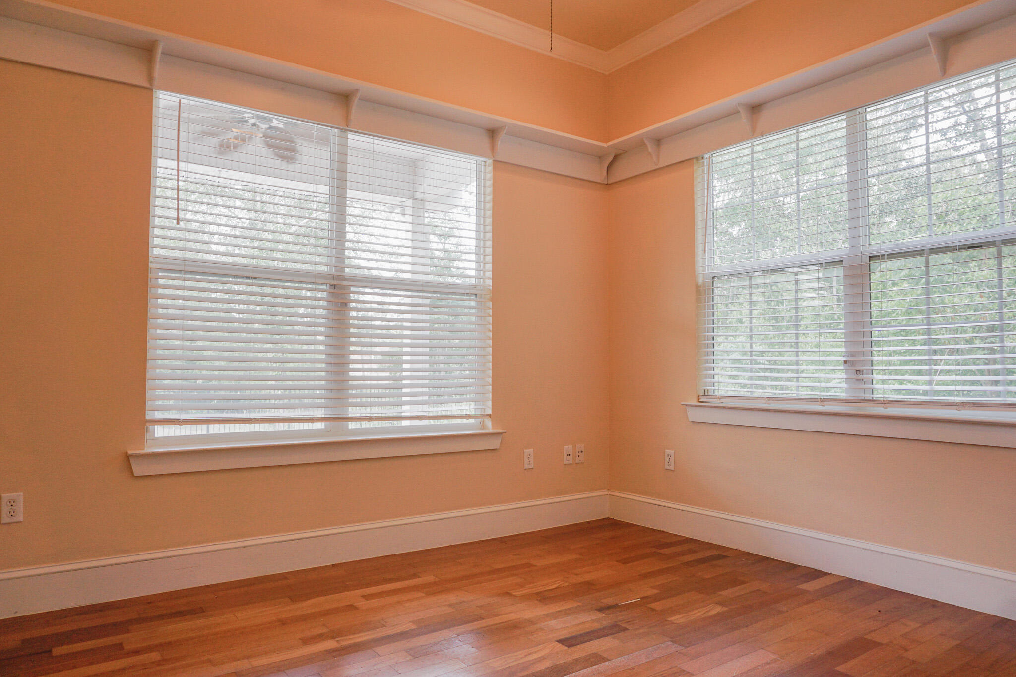 FOXWOOD ESTATES 1 - Residential Lease