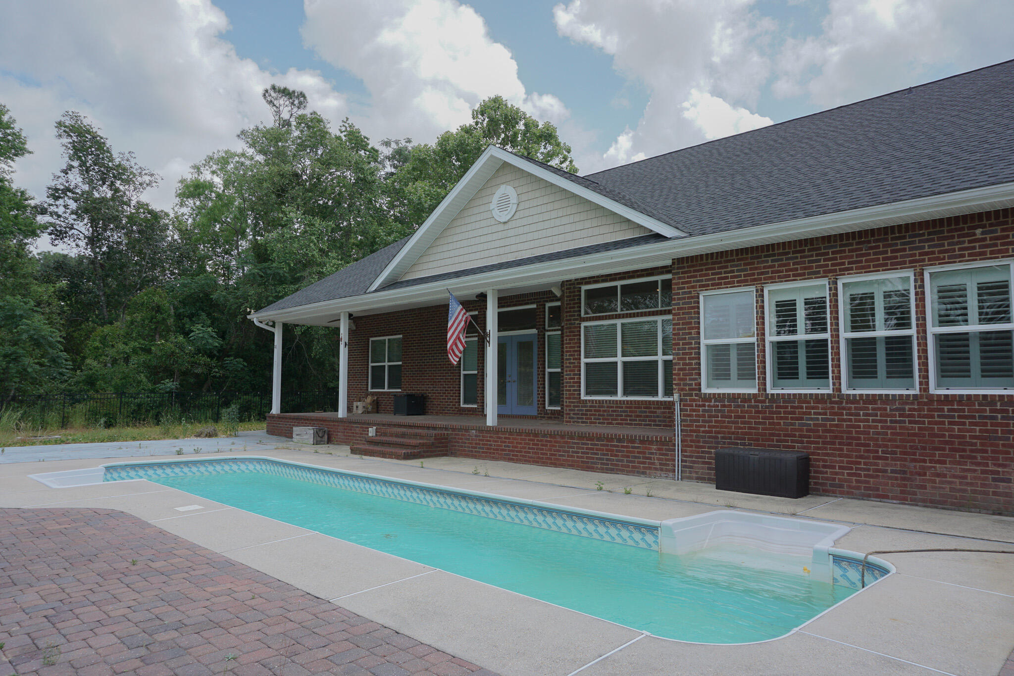 FOXWOOD ESTATES 1 - Residential Lease