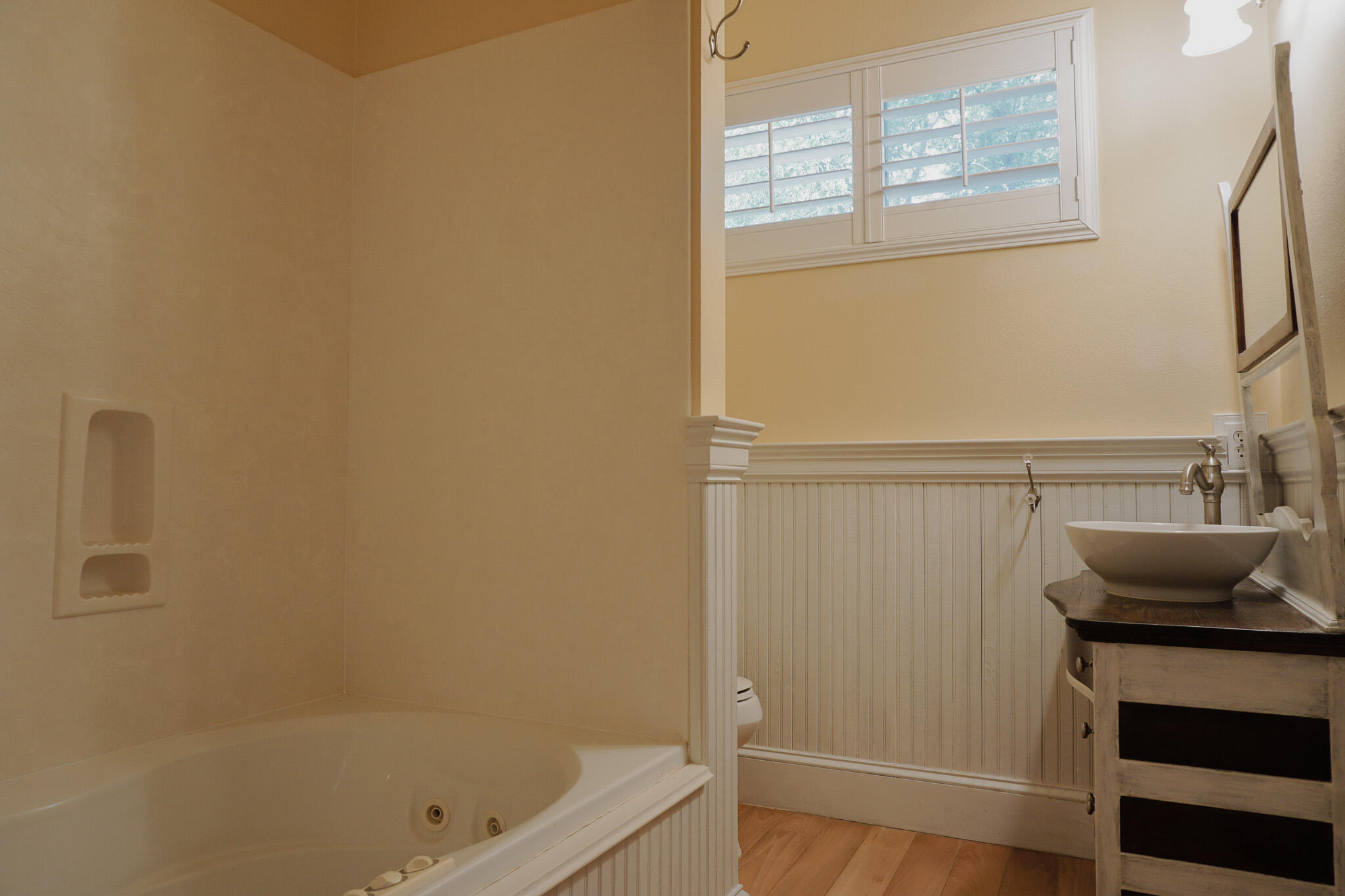 FOXWOOD ESTATES 1 - Residential Lease