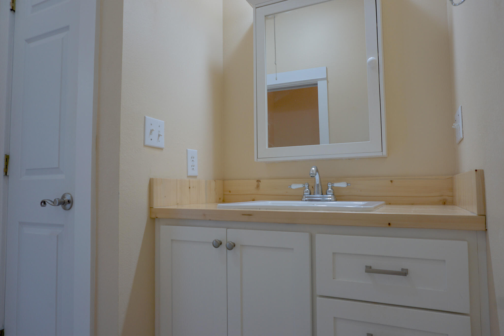 FOXWOOD ESTATES 1 - Residential Lease