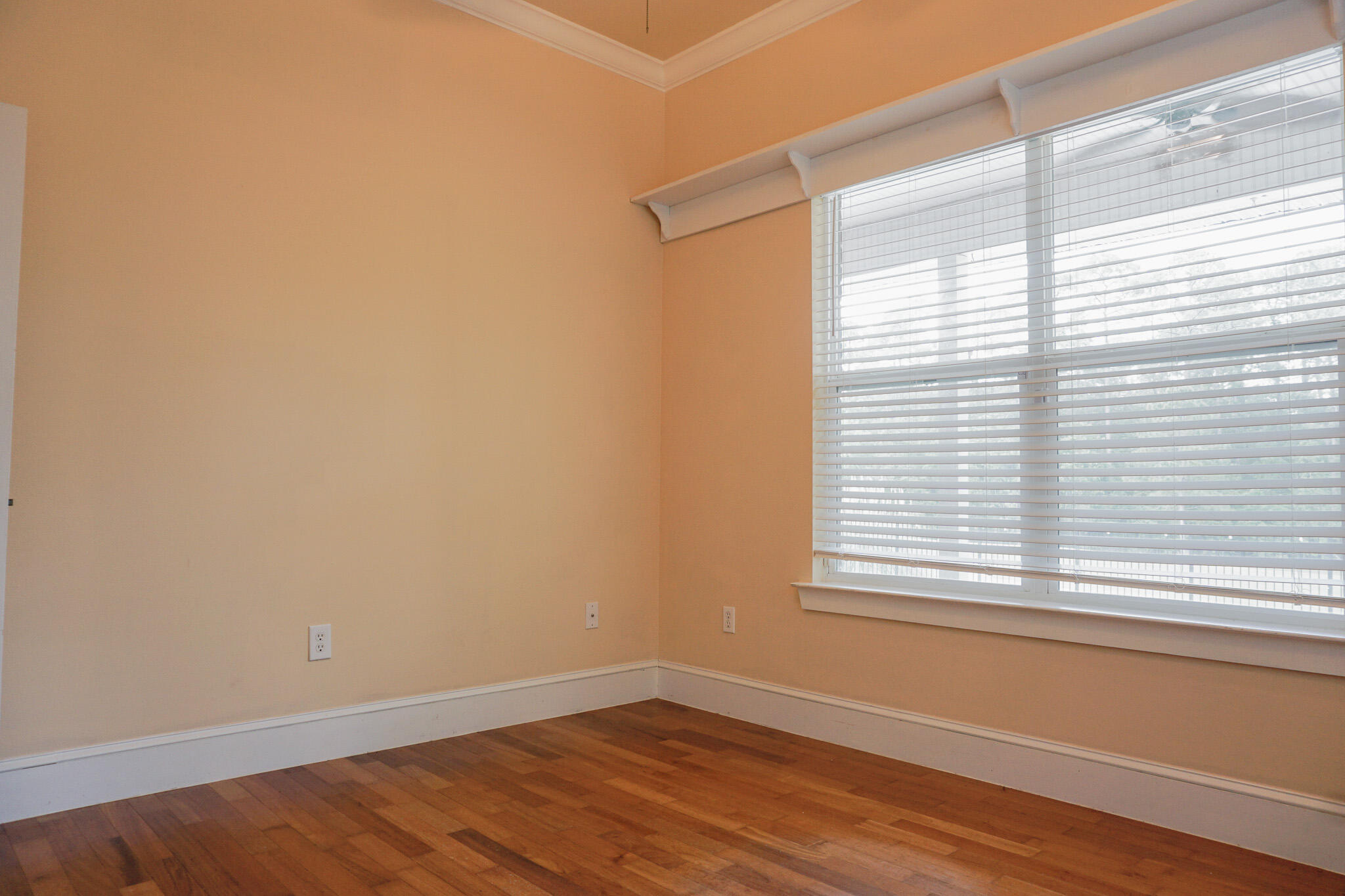 FOXWOOD ESTATES 1 - Residential Lease