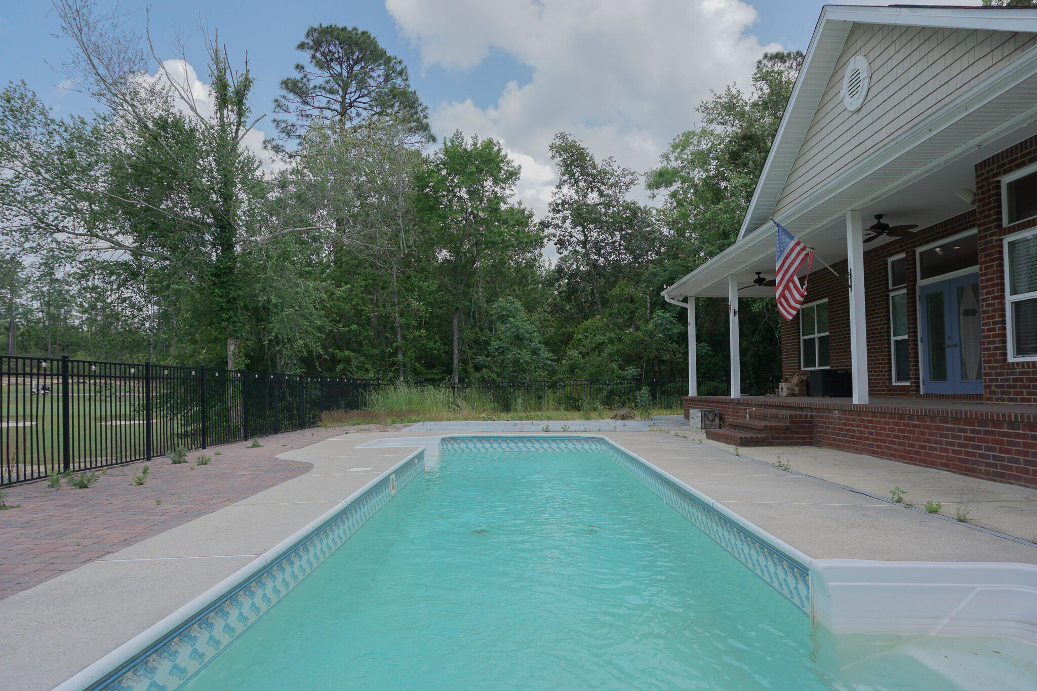 FOXWOOD ESTATES 1 - Residential Lease