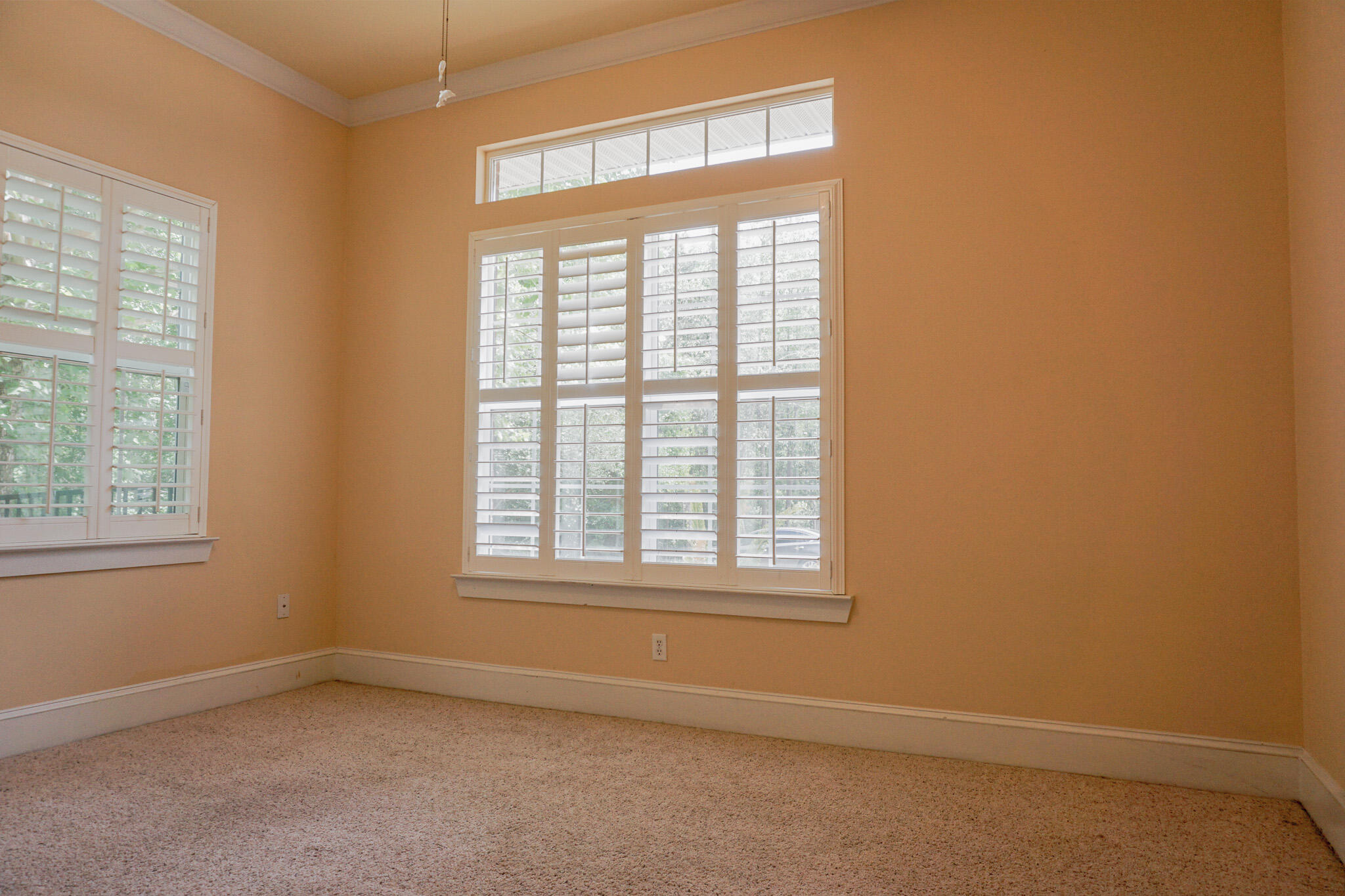 FOXWOOD ESTATES 1 - Residential Lease