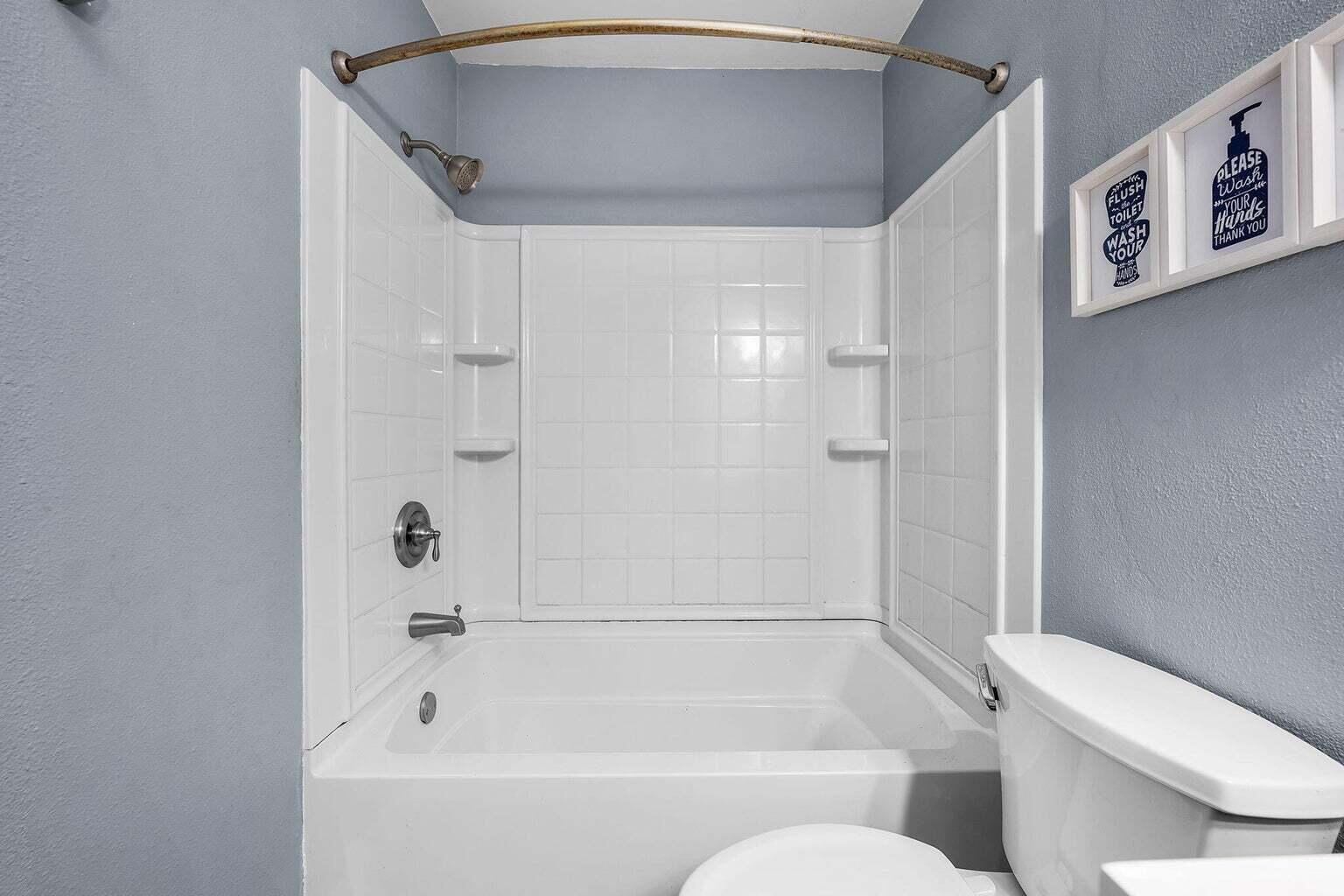 COUNTRY OAKS ESTATES PH 2 - Residential Lease